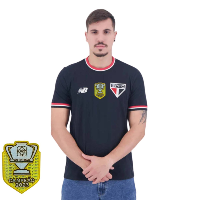 Camiseta Retrô Preta
