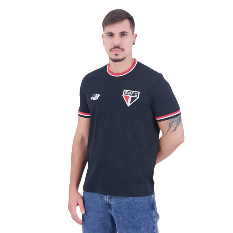Camiseta Retrô Preta