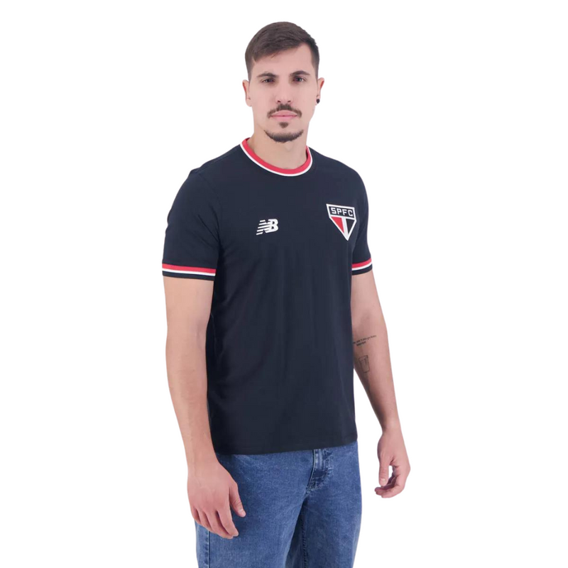 Camiseta Retrô Preta